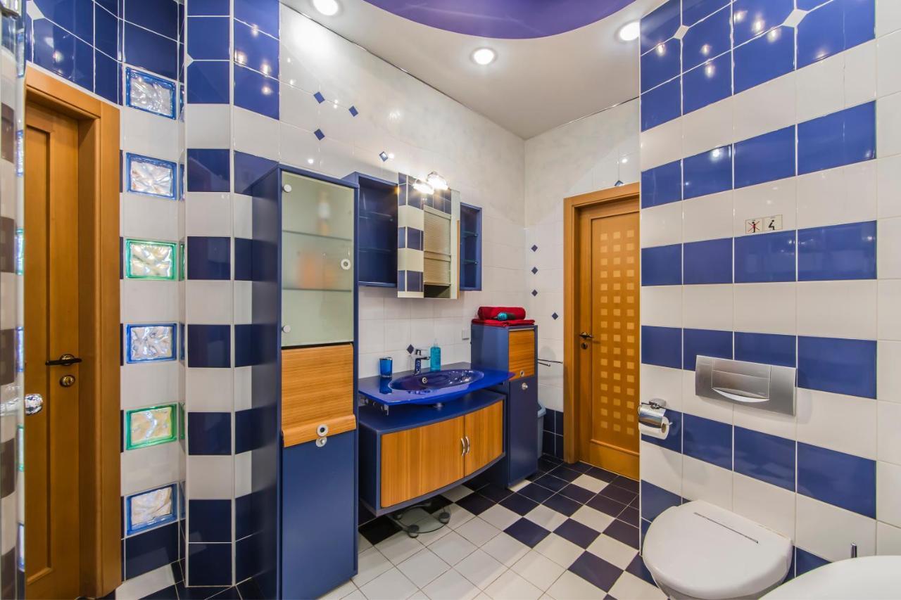 3-Room Apartments On Khreshchatyk. Building With Star Киев Экстерьер фото